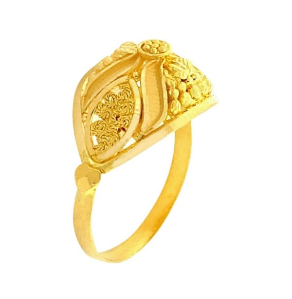 Ladies ring