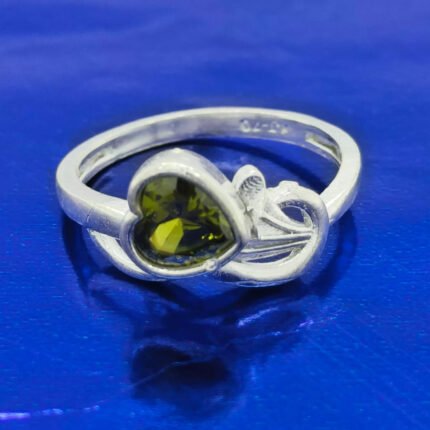 Silver ladies ring