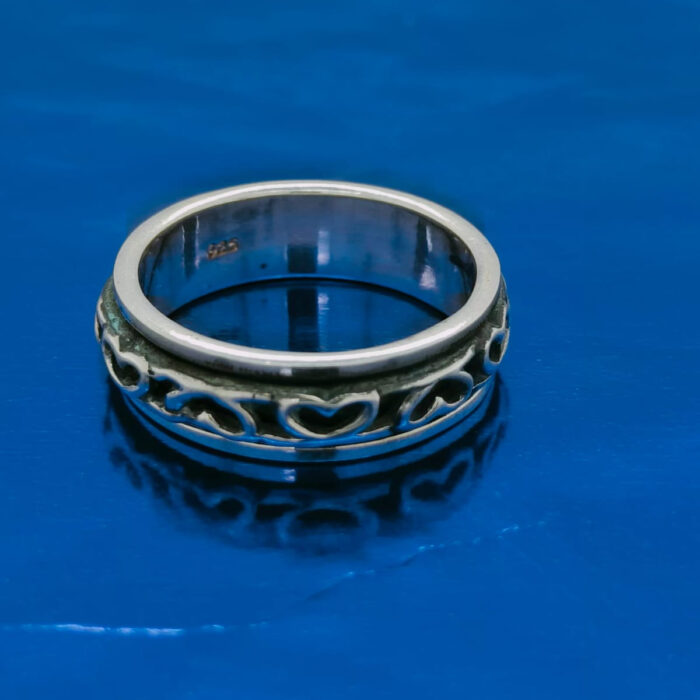 Silver ladies ring