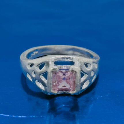 Silver ladies ring