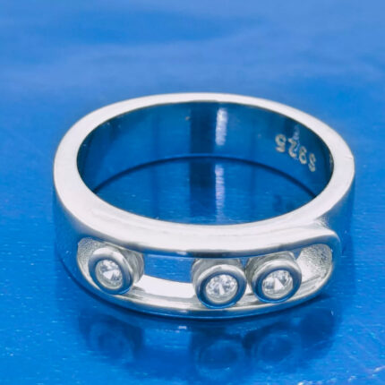 Silver ladies ring