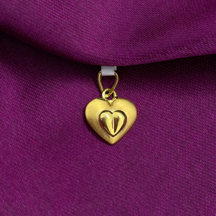 Gold pendant