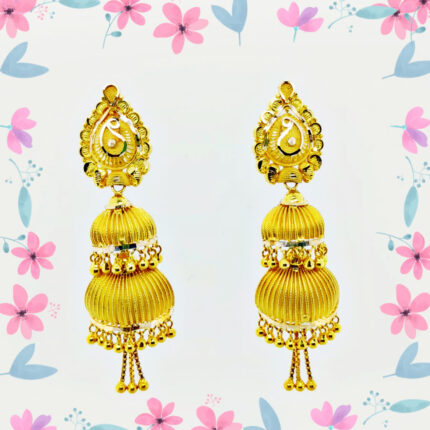 gold earring